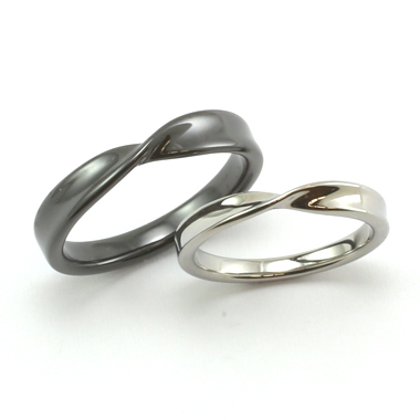 個性的 結婚指輪のMobius