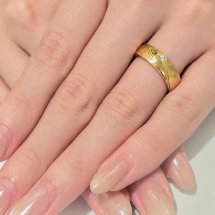 結婚指輪 幅広 花嫁 女性 着用