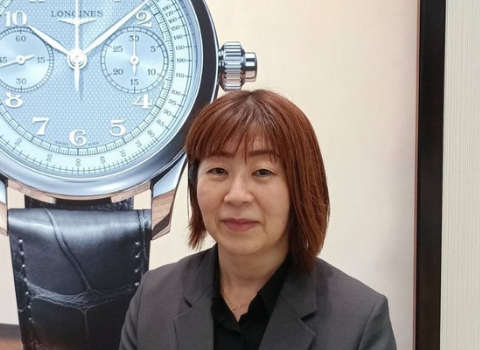 上野 智美