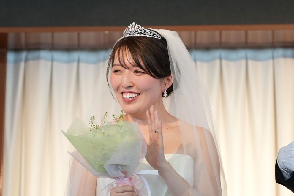結婚式 結婚披露宴 新婦 ティアラ